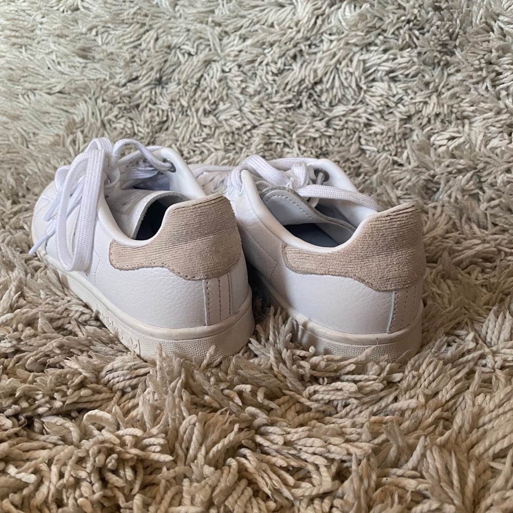 Adidas Stan Smith lilac sneakers